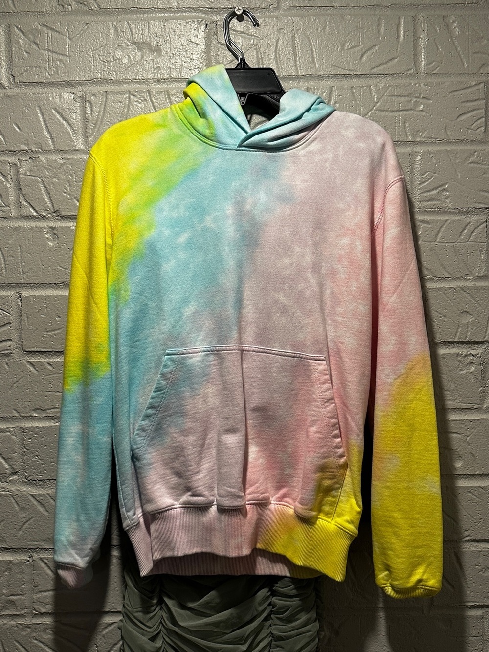 New Mavrans Tie-Dye Hoodie Size Small